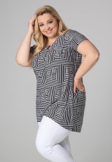 Tunika XXL ze wzorem w labirynt Tunika XXL ze wzorem w labirynt