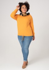 Bluza plus size z kołnierzykiem w kwiaty Bluza plus size z kołnierzykiem w kwiaty