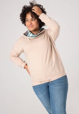Bluza plus size w barwie kremu z kołnierzykiem Bluza plus size w barwie kremu z kołnierzykiem