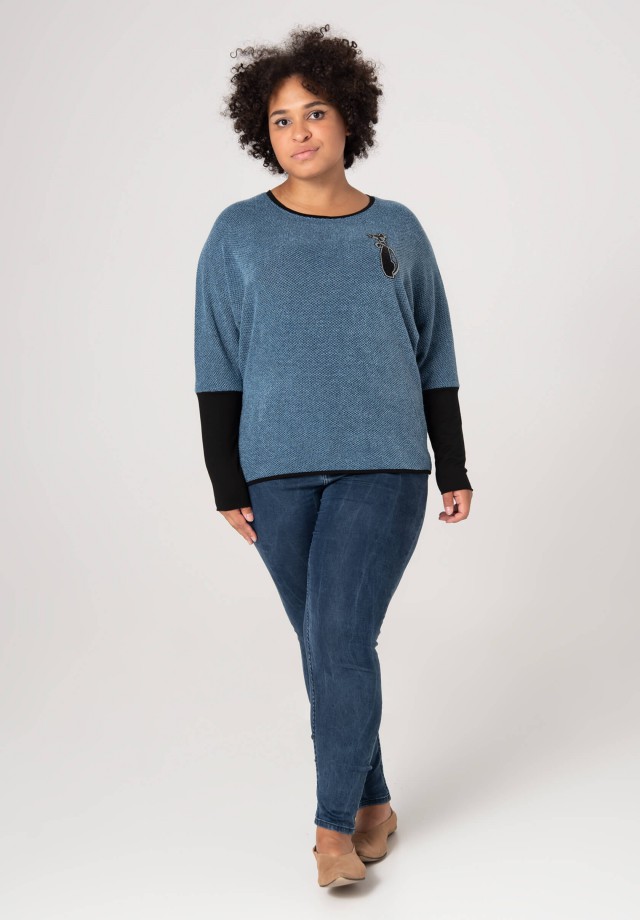 Błękitny sweter plus size