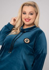 Niebieska bluza z kapturem plus size