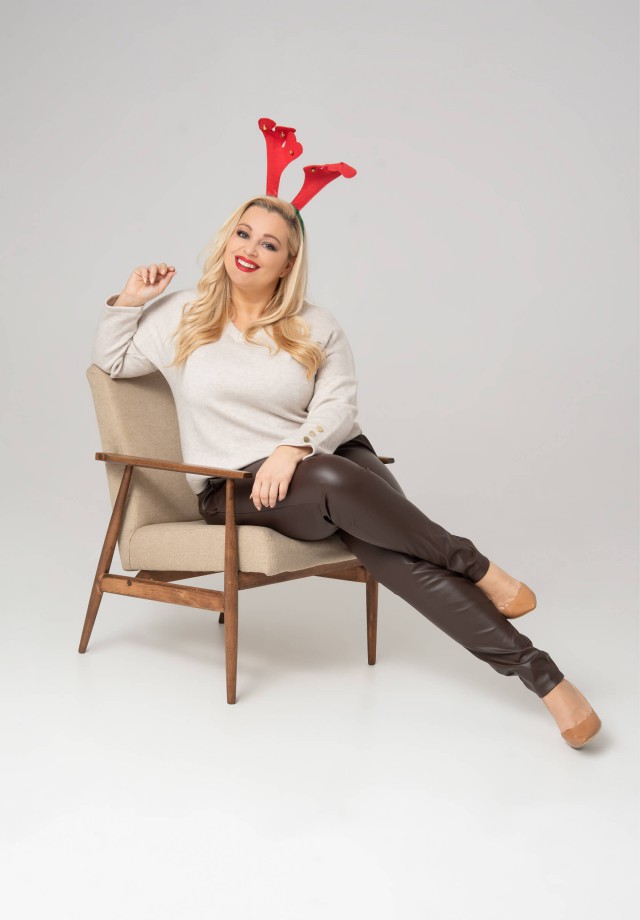 Bluzka XXL w klasycznym kremie