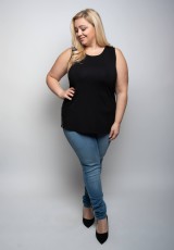 Lekka bluzka plus size w czerni Lekka bluzka plus size w czerni