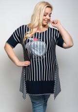 Duża tunika w białe paski i z nadrukiem Duża tunika w białe paski i z nadrukiem