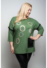 Bluzka XXL z ozdobną kieszenią Bluzka XXL z ozdobną kieszenią