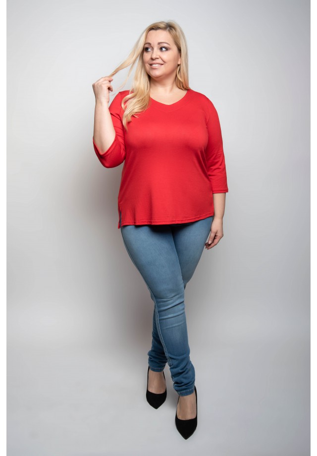 Klasyczna, czerwona bluzka plus size