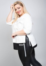 Klasyczna bluzka XXL z napisem Klasyczna bluzka XXL z napisem