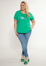 Zielona bluzka dla puszystych z motywem