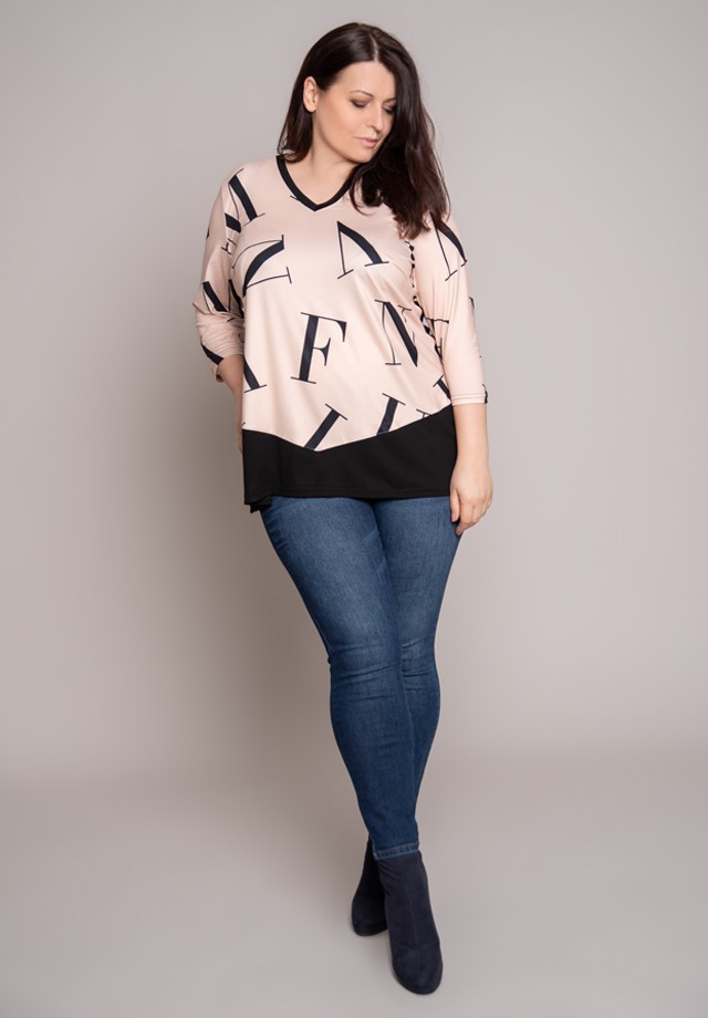 Jasna tunika plus size z rękawem 3/4