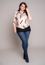 Jasna tunika plus size z rękawem 3/4 Jasna tunika plus size z rękawem 3/4